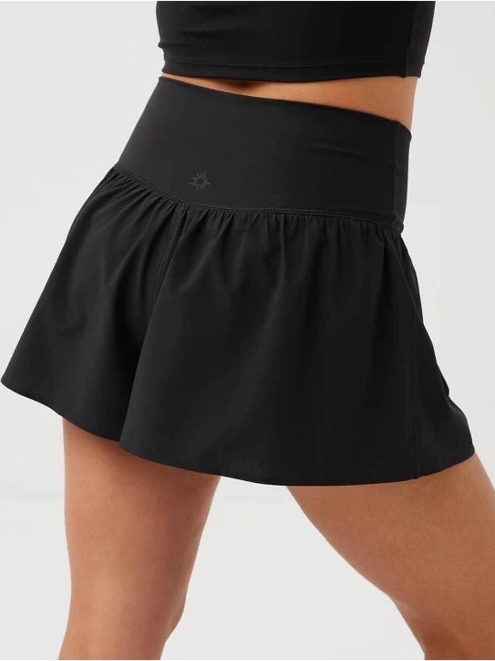 OFFLINE by Aerie Size M Crossover Real Me Flowy Shorts Black Stretch Athleisure - Picture 3 of 8